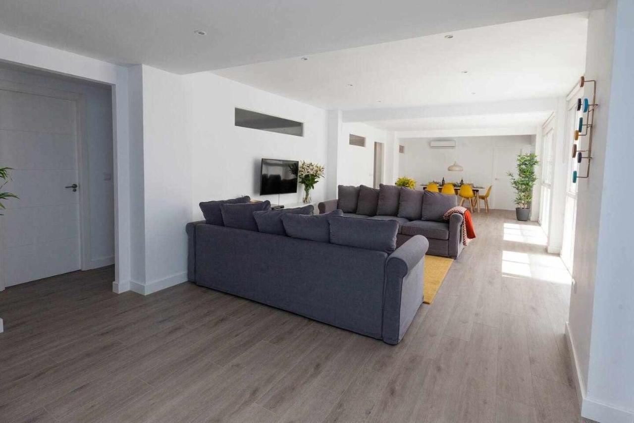 Isg Apartments Downtown Family Haven Free Parking Spot Севилья Экстерьер фото